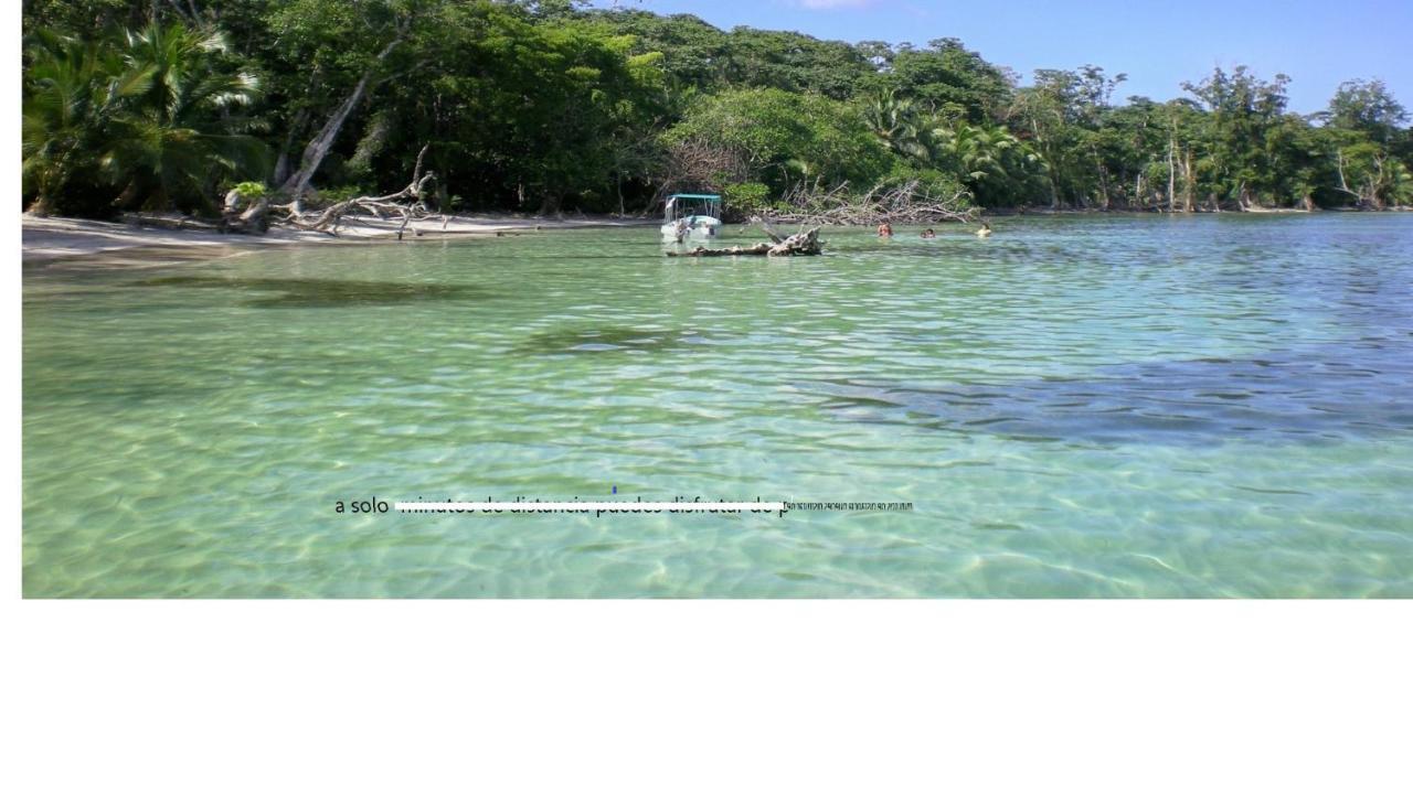 Yellow Houses Bocas Bocas Town Exterior foto